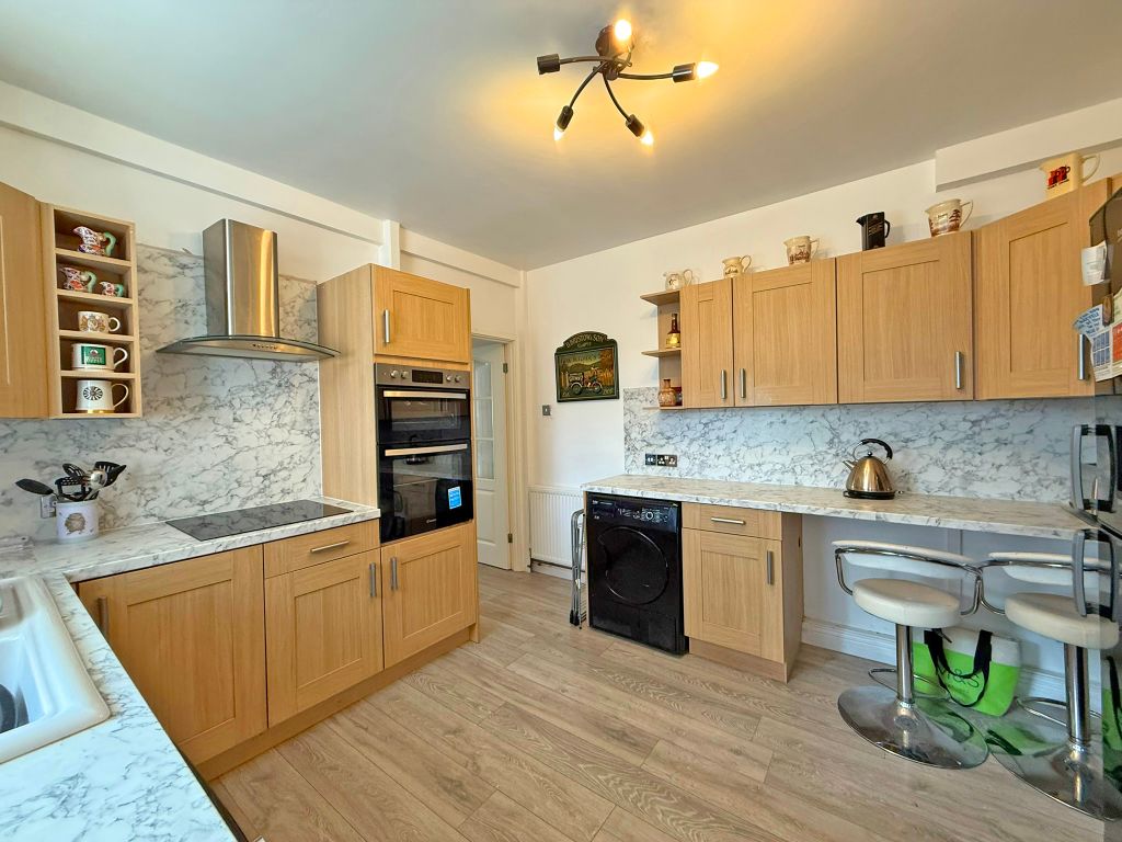 Property photo 3 of 8 Img_0827