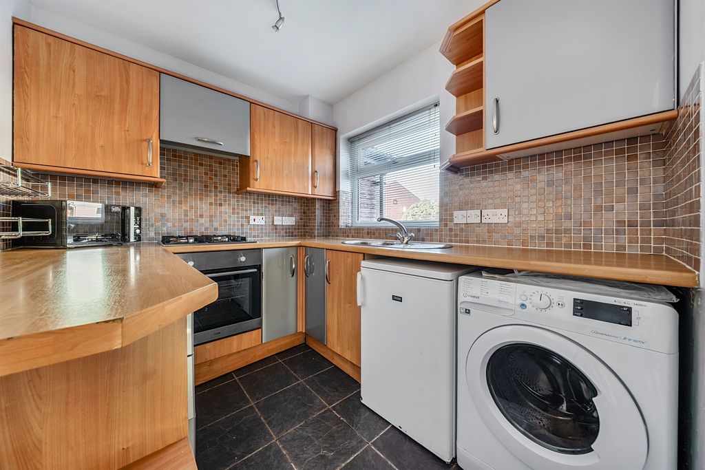 Property photo 2 of 11