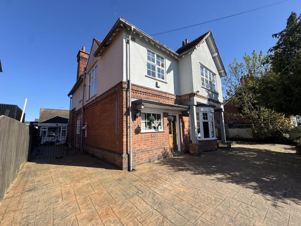 Property photo 1 of 34 Pbox-Img.Jpg
