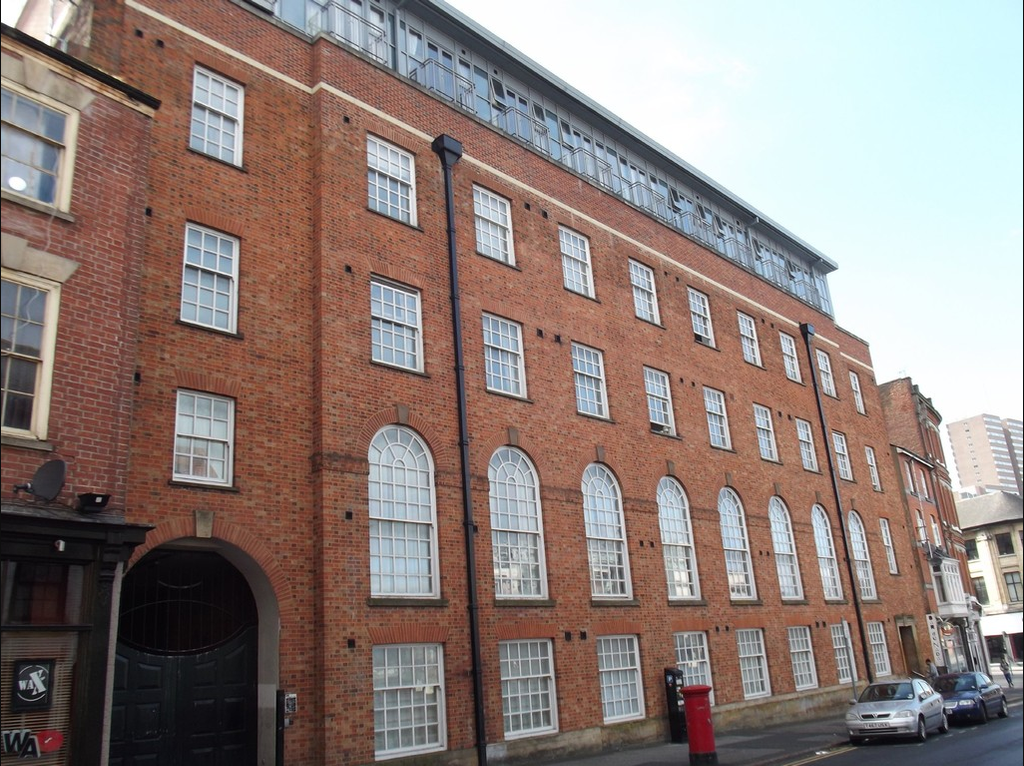 Property photo 1 of 8 Castle Exchange Exterior