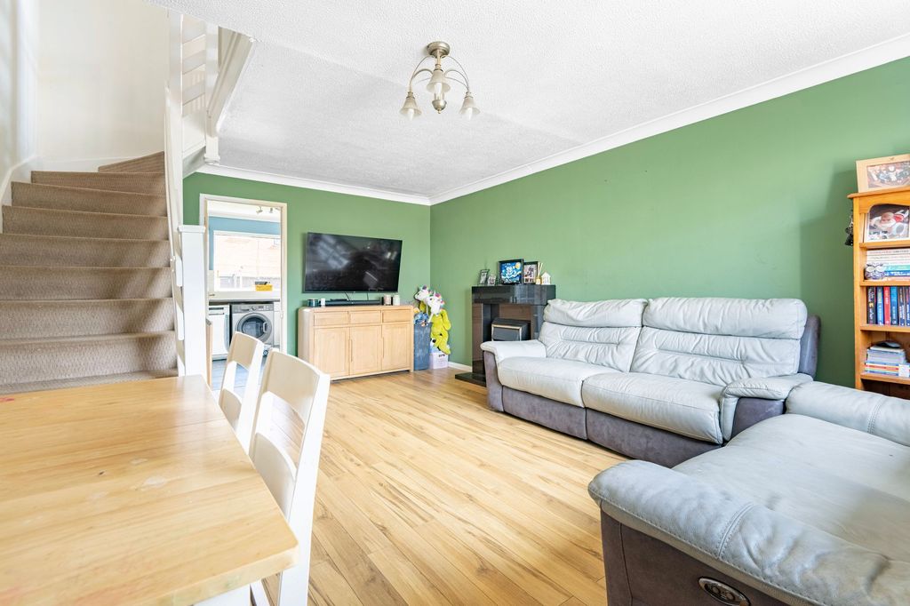 Property photo 2 of 15