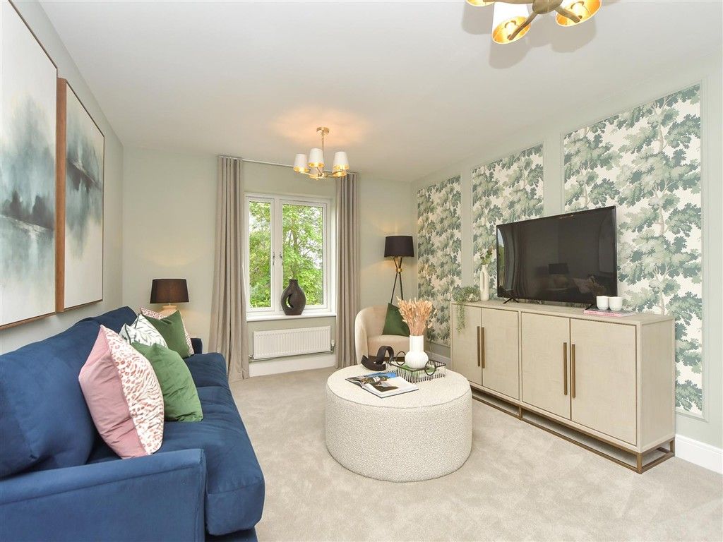 Property photo 2 of 15 Lounge