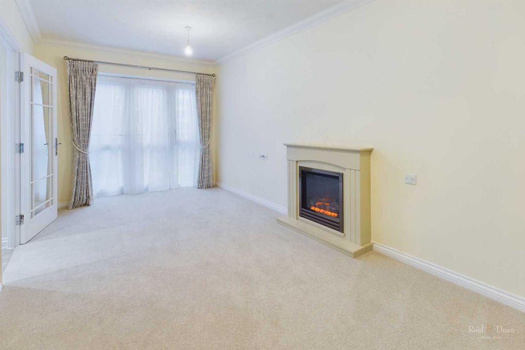 Property photo 3 of 10