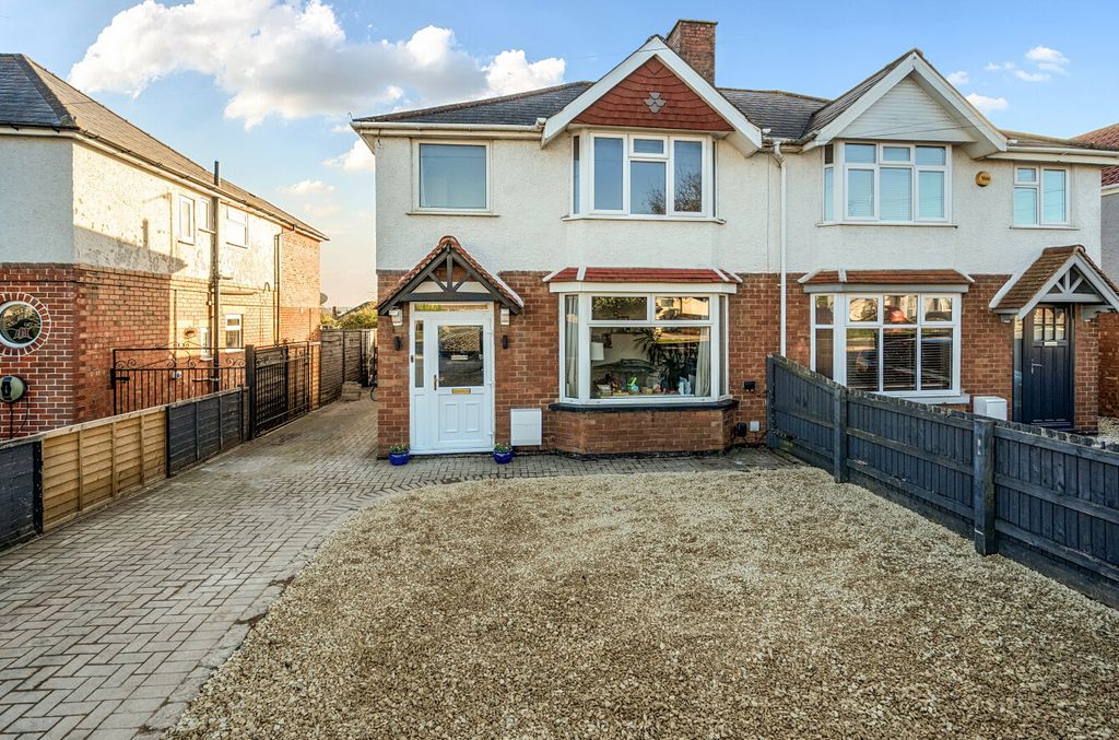 Property photo 1 of 21 138161321691B73Baceec5