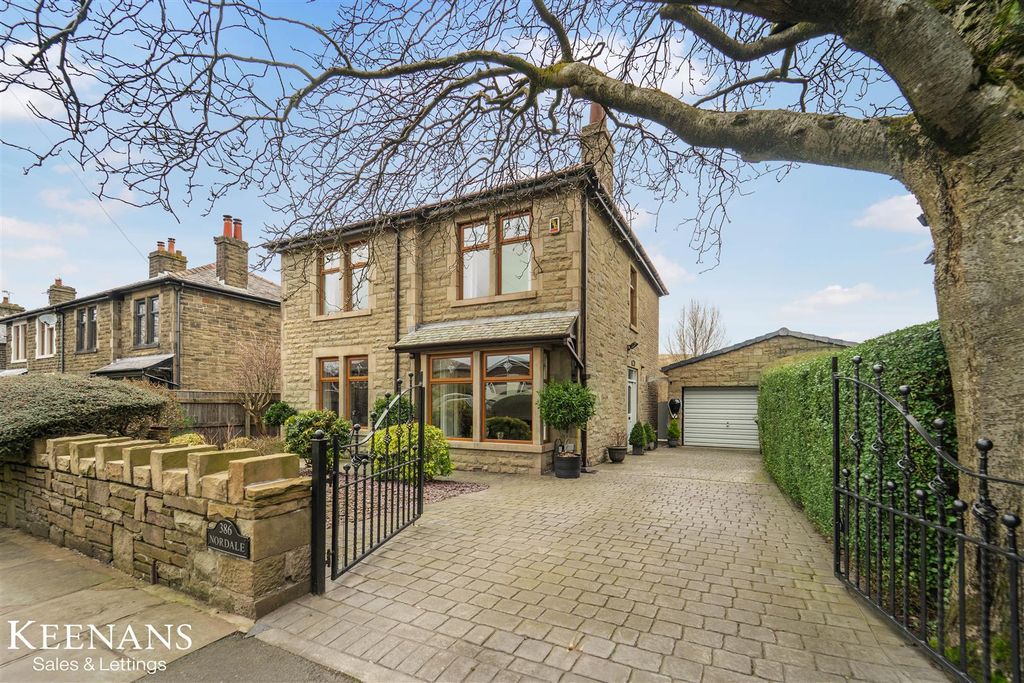 Property photo 2 of 61 2.Jpg