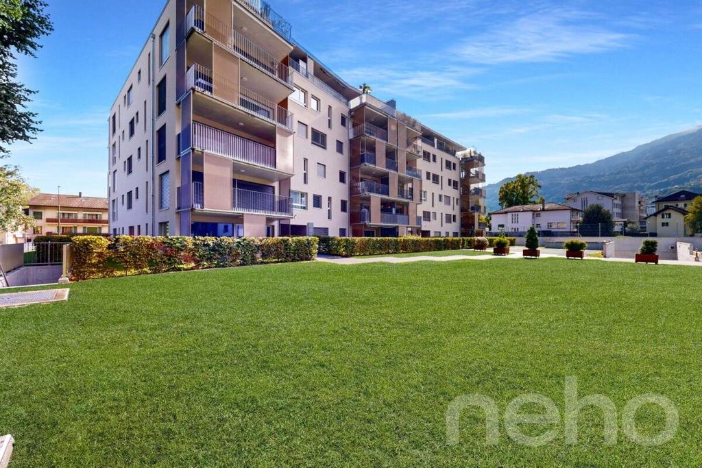 Property photo 3 of 13