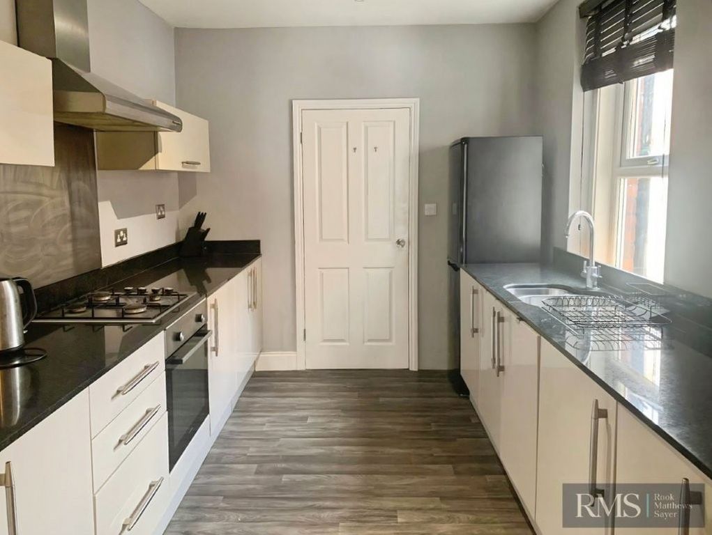 Property photo 2 of 8 Photo 5