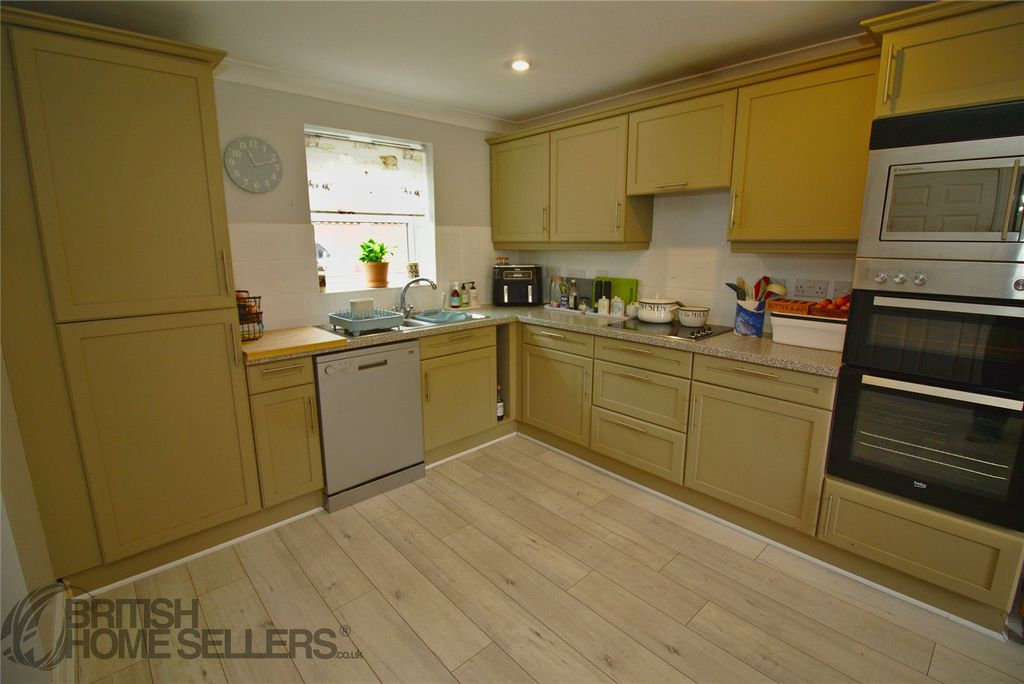 Property photo 2 of 24 Picture No. 05