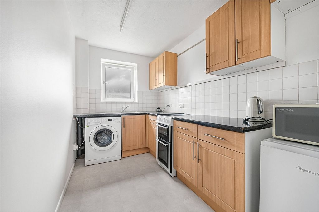 Property photo 3 of 11 Picture No. 01