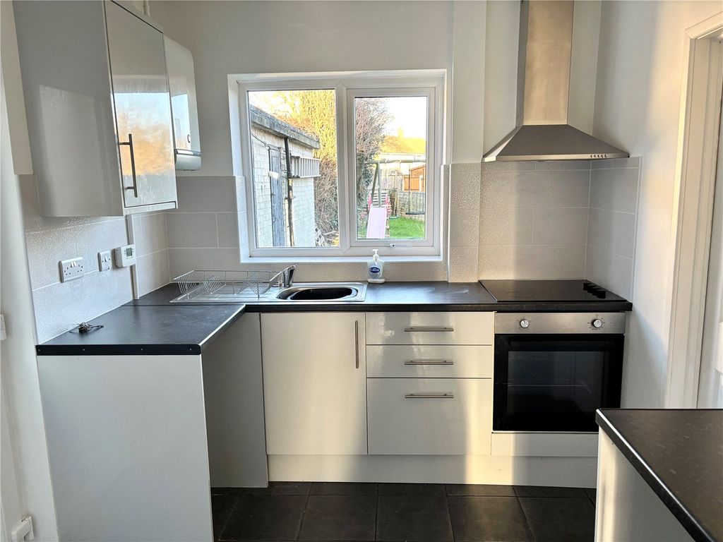 Property photo 2 of 13 Picture No. 25