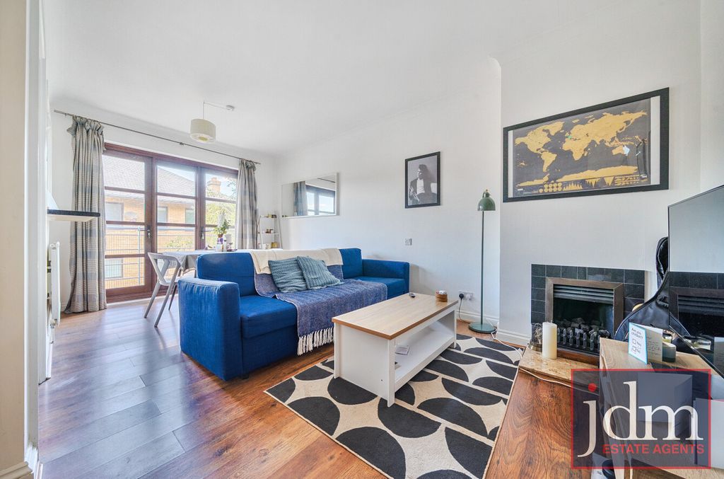 Property photo 3 of 10 9c786c02-9897-408...