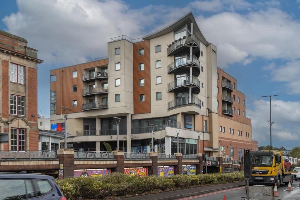 Property photo 1 of 12