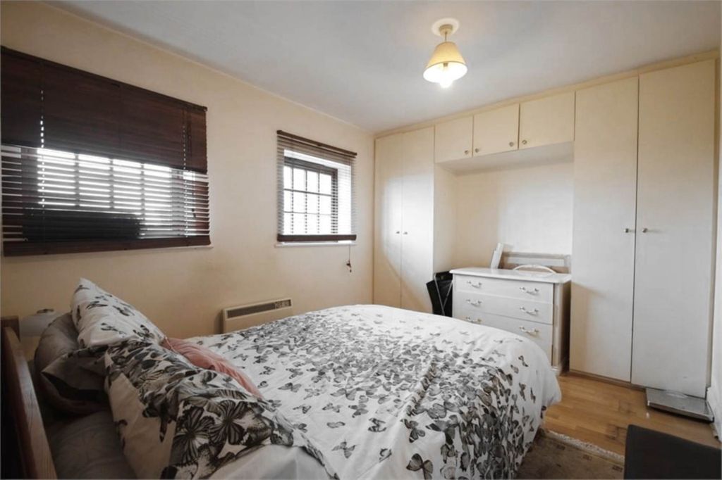 Property photo 3 of 8
