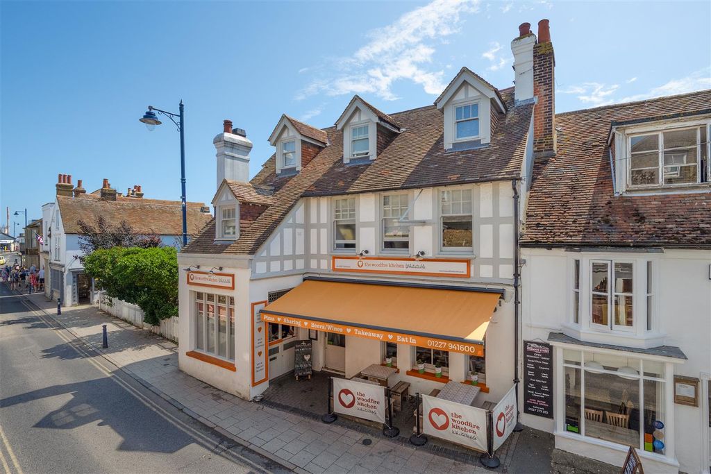 Property photo 1 of 29 Harbour Street, Whitstable