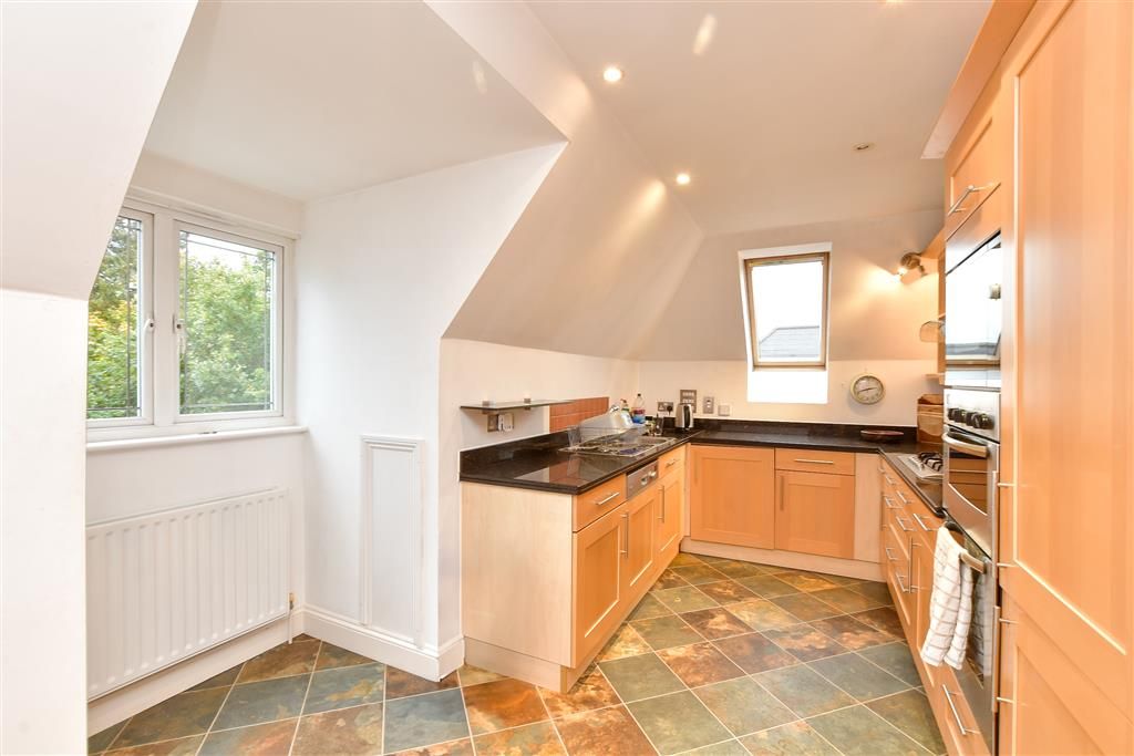 Property photo 2 of 20 Kitchen/Breakfast Room