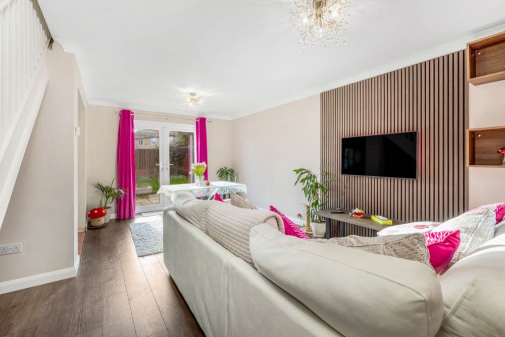 Property photo 2 of 23 6 Nicolette Way (Spalding)-13