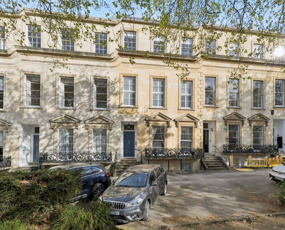 Property photo 1 of 13 Royal Parade