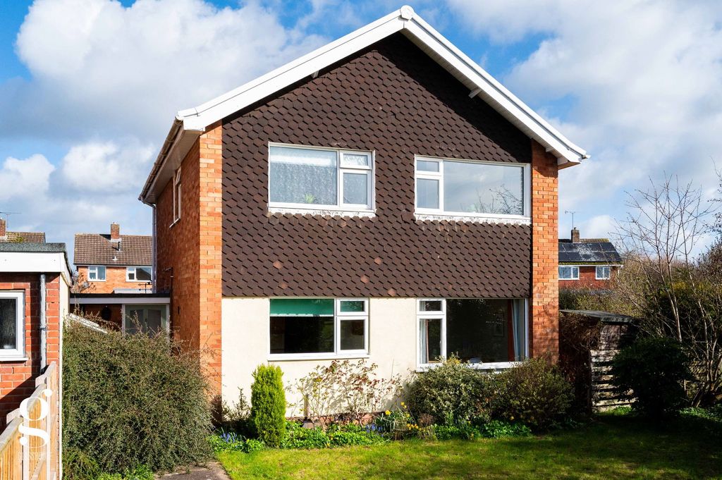 Property photo 1 of 24