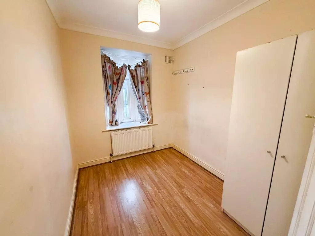 Property photo 3 of 5