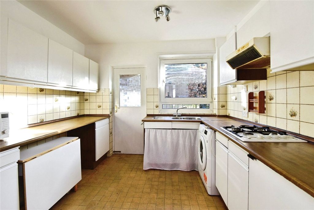 Property photo 3 of 24 Picture No. 20