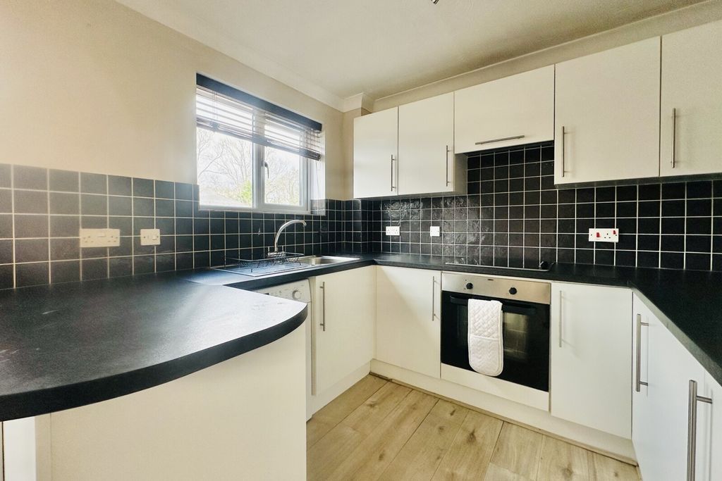 Property photo 3 of 7 Picture No. 13