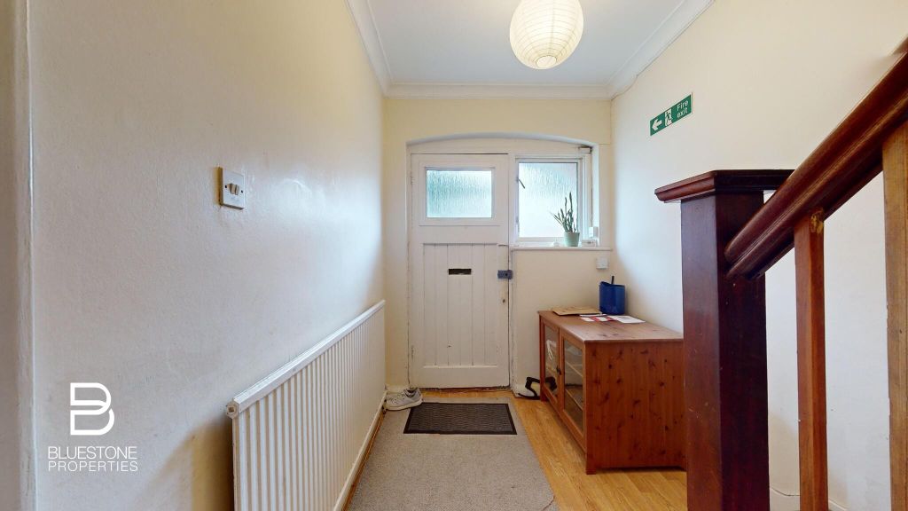 Property photo 2 of 36