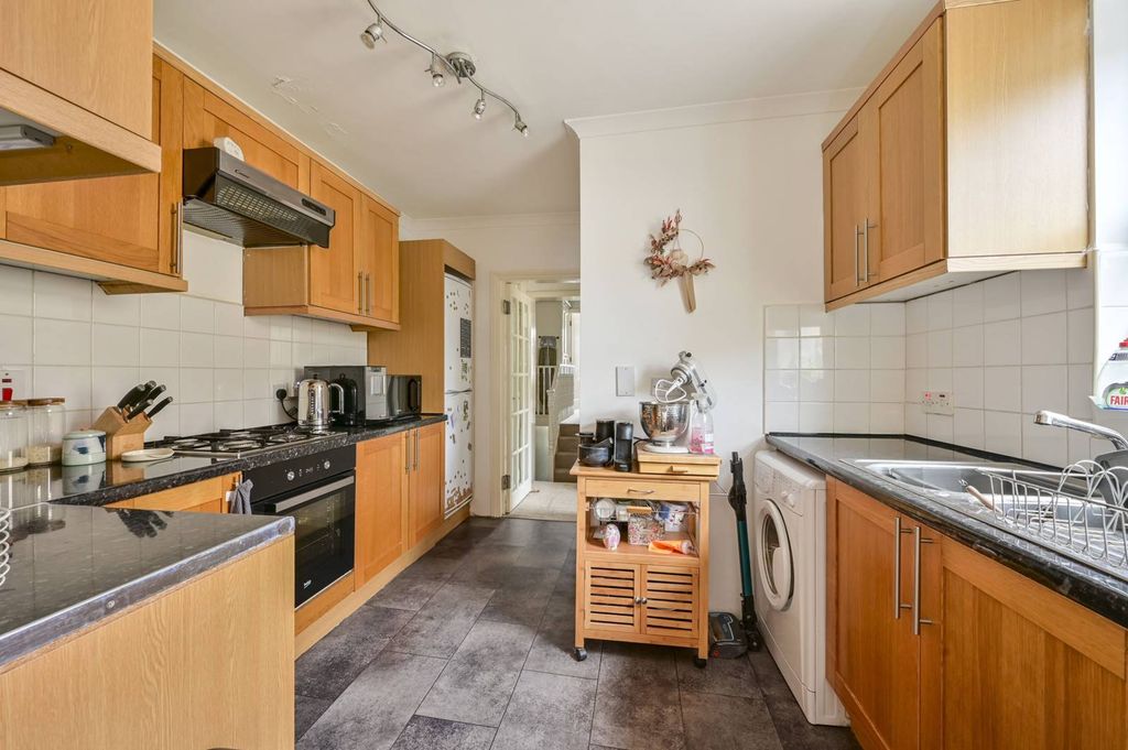 Property photo 3 of 10