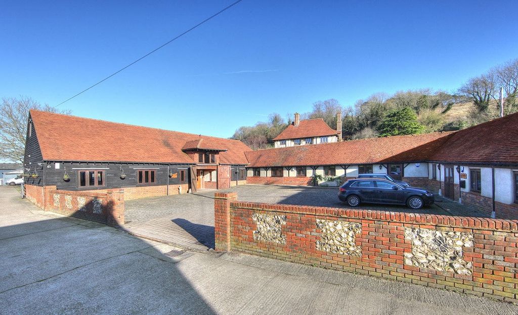 Property photo 1 of 8 Cudham  The Tithe Barn.Jpg