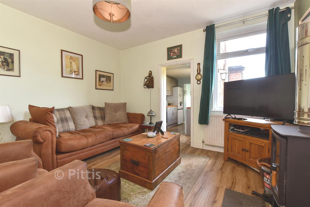 Property photo 1 of 13 Sitting Room