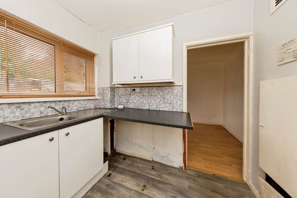 Property photo 3 of 20 Pbox-Img.Jpg