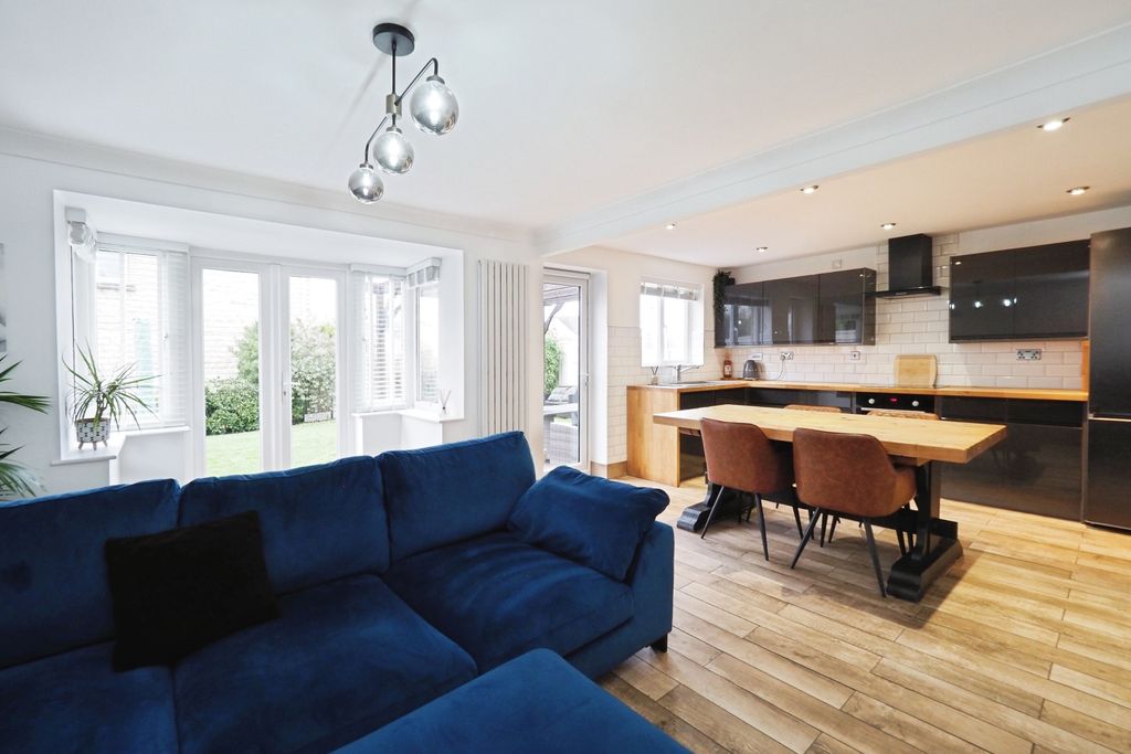 Property photo 3 of 20 Onp92072