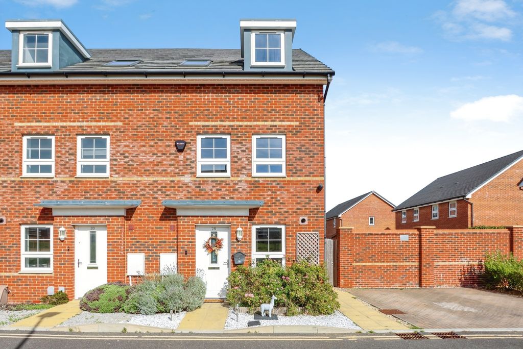 Property photo 1 of 20 Pbox-Img.Jpg