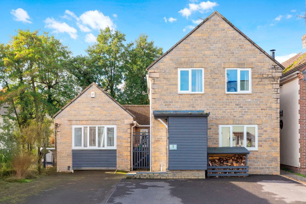 Property photo 1 of 15