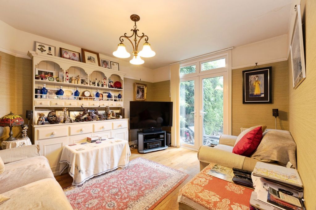 Property photo 2 of 19 Pbox-Img.Jpg