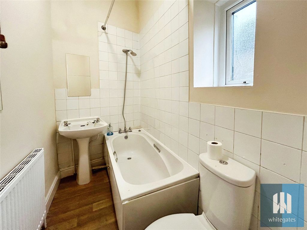 Property photo 3 of 15 Picture No. 30
