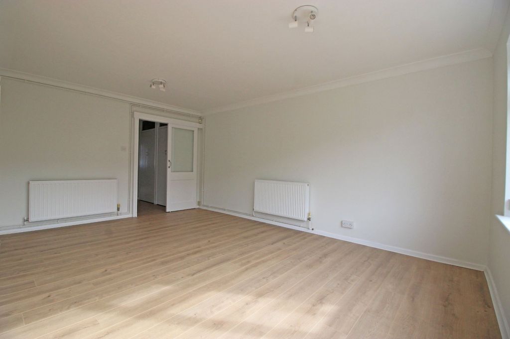 Property photo 2 of 15 Picture 2