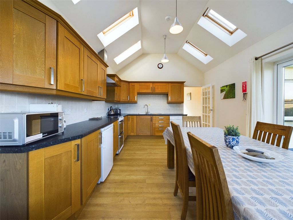 Property photo 3 of 17 Picture No. 03
