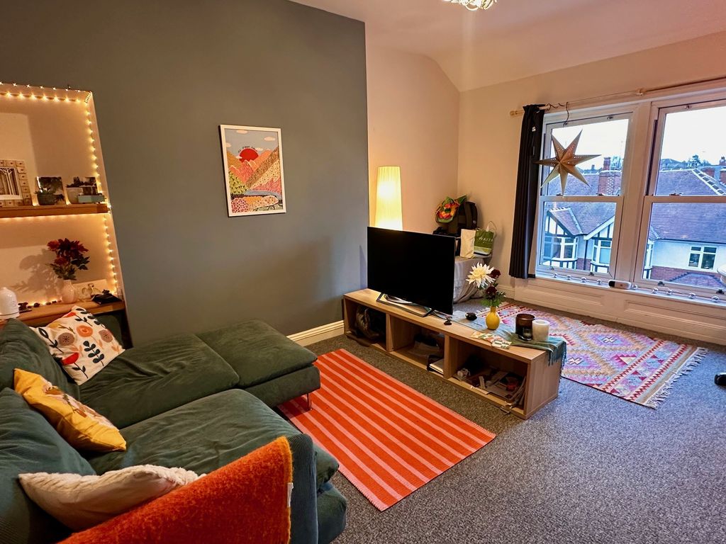 Property photo 2 of 14 Living Room