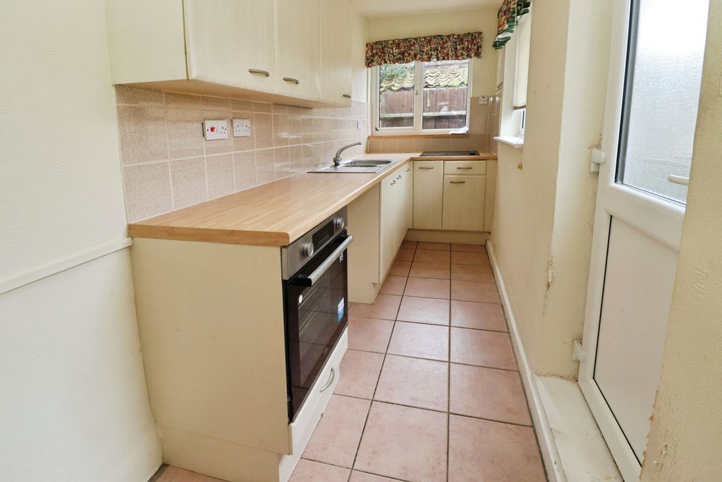 Property photo 2 of 10