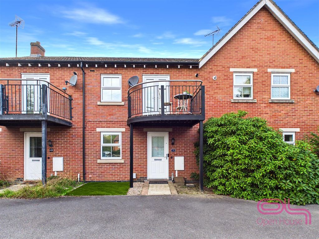 Property photo 3 of 17 Glamorgan Way, Church Gresley (1).Jpg
