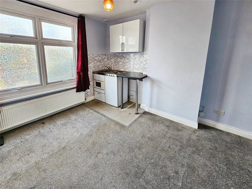 Property photo 2 of 3 Picture No. 03