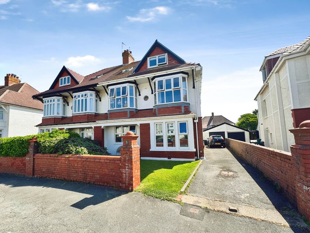 Property photo 1 of 35
