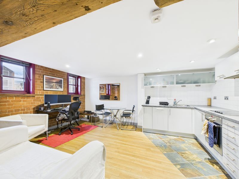 Property photo 2 of 11 Lounge/Kitchen/Diner