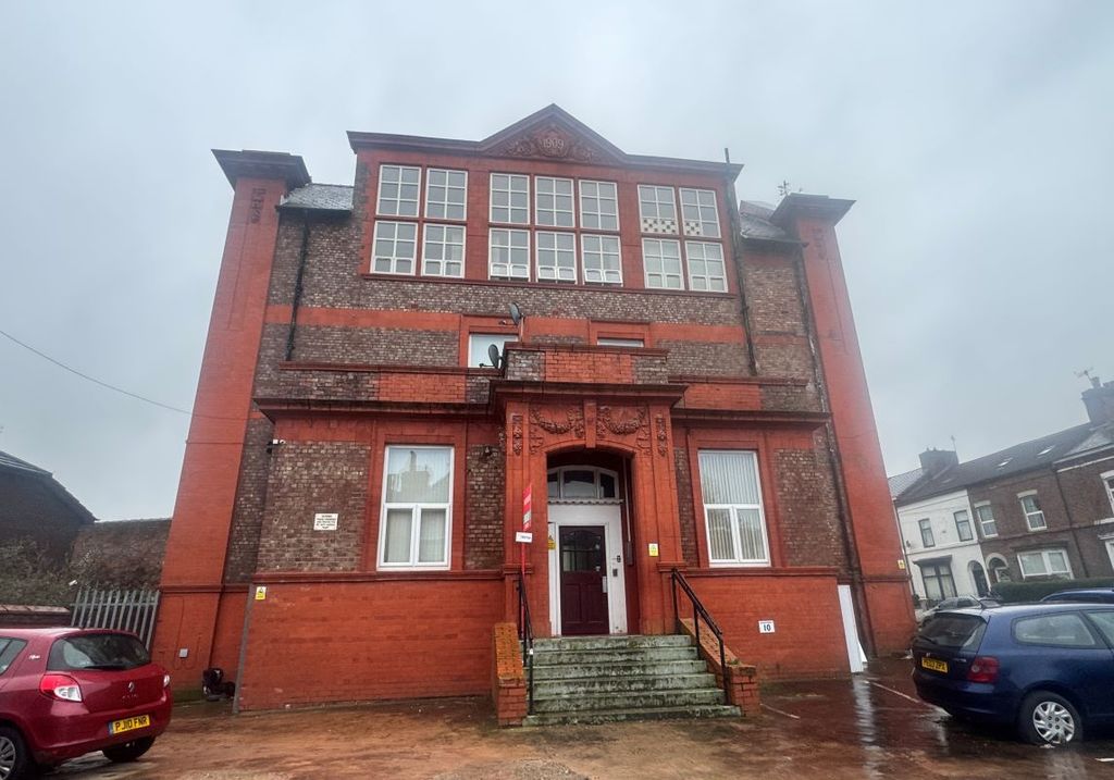 Property photo 1 of 1