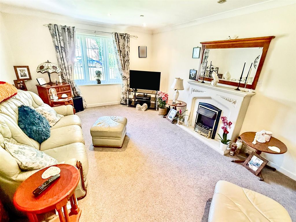 Additional image 10 of 3 bed detached bungalow for saleMaes Y Llan, Llansantffraid SY22
