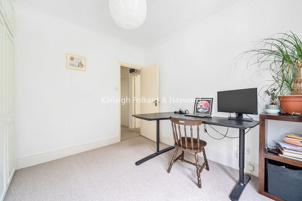 Property photo 3 of 6 Picture No. 14