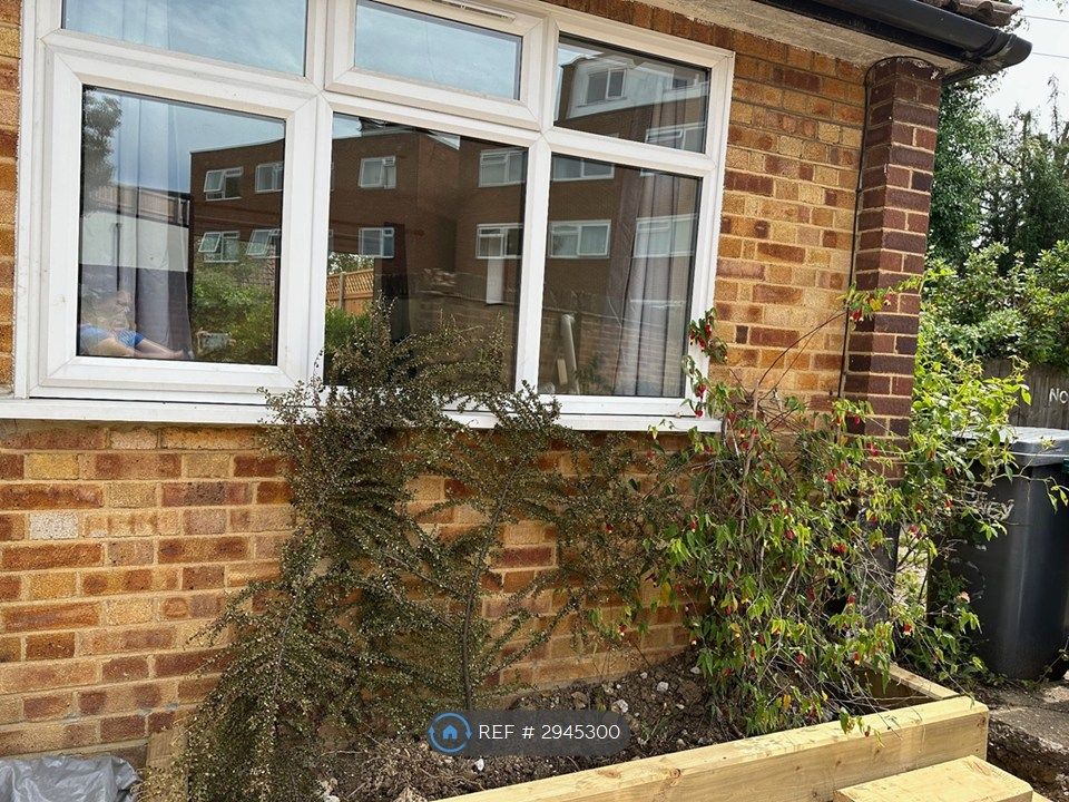 Property photo 3 of 25