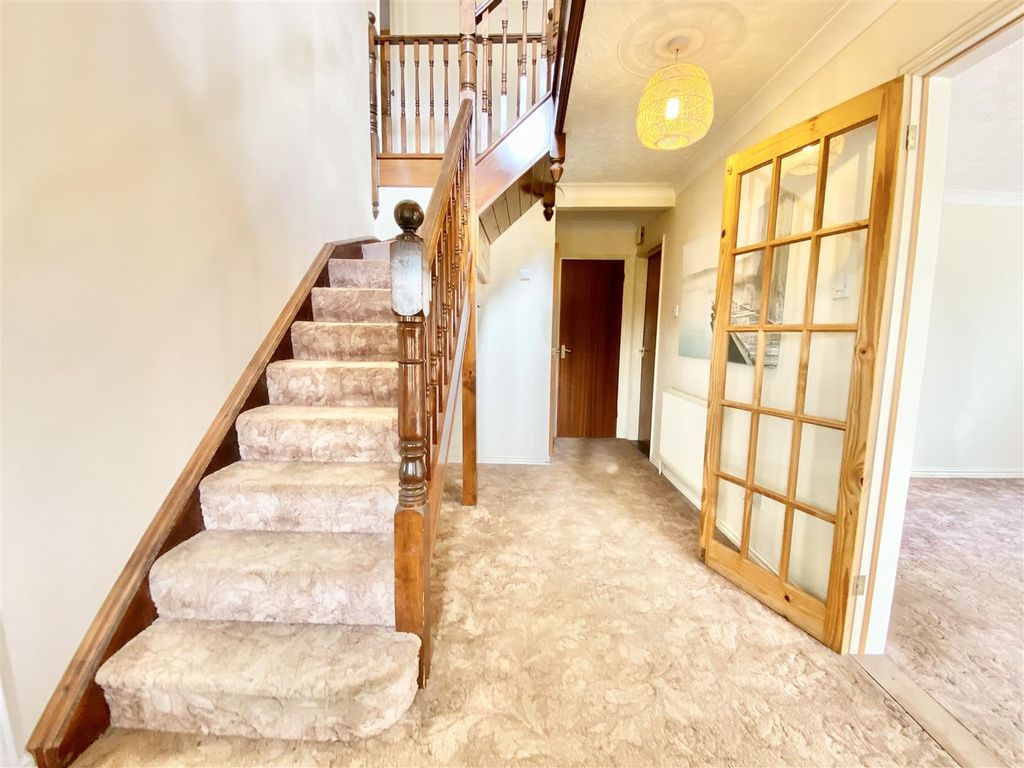 Property photo 3 of 22
