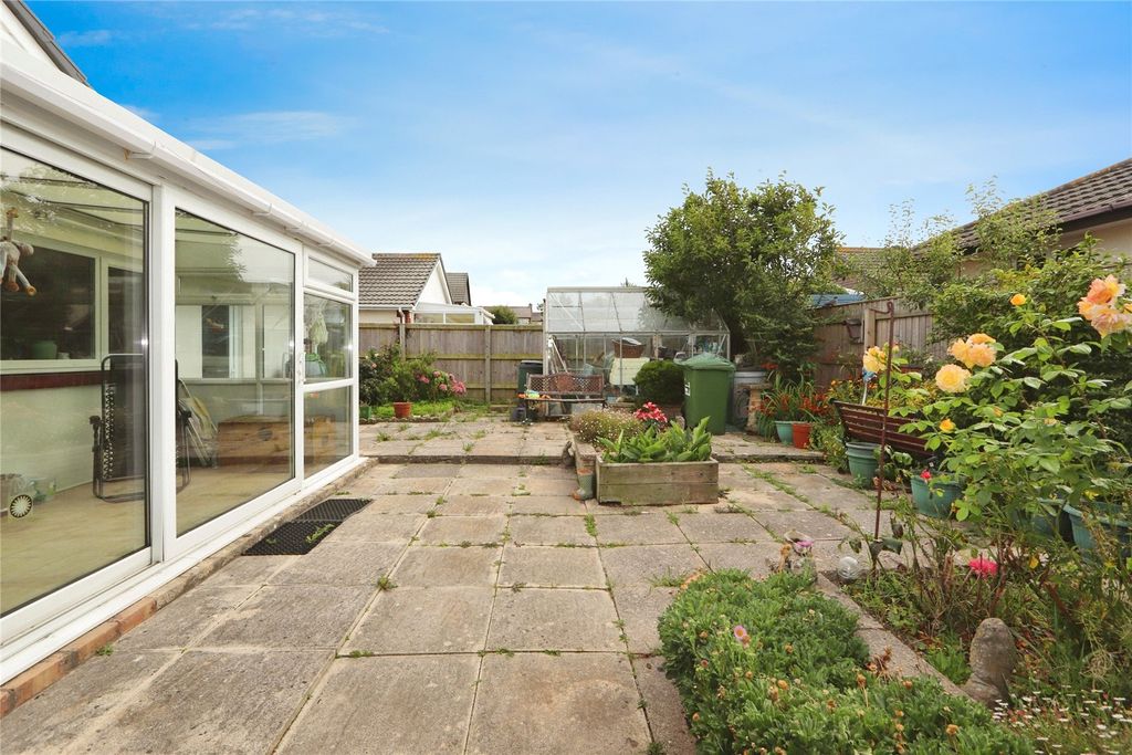 Property photo 2 of 17 Picture No. 06