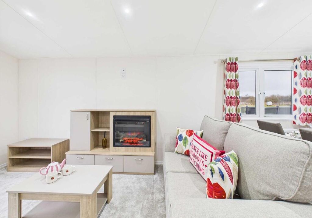 Property photo 1 of 19 Main Photo